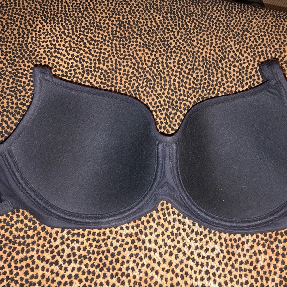 Beautiful Black underwire bra, from Le Mystere - Picture 9 of 11